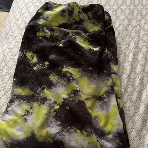 No Boundaries Black and Yellow Pencil Skirt